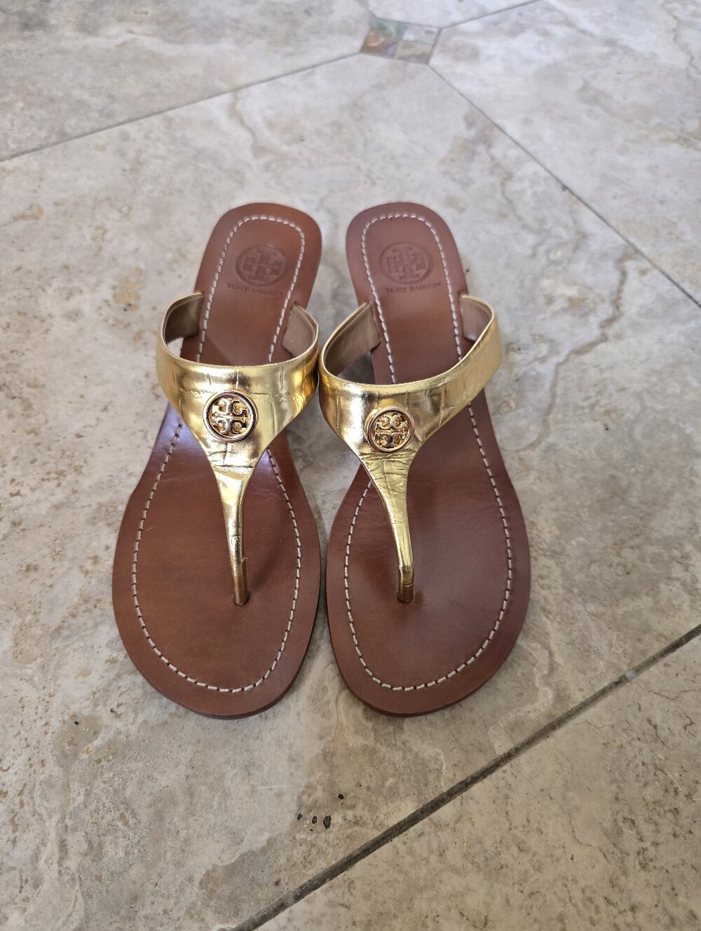 Tory Burch Metallic Gold Leather Cameron Wedge Thong Sandal Size 7.5